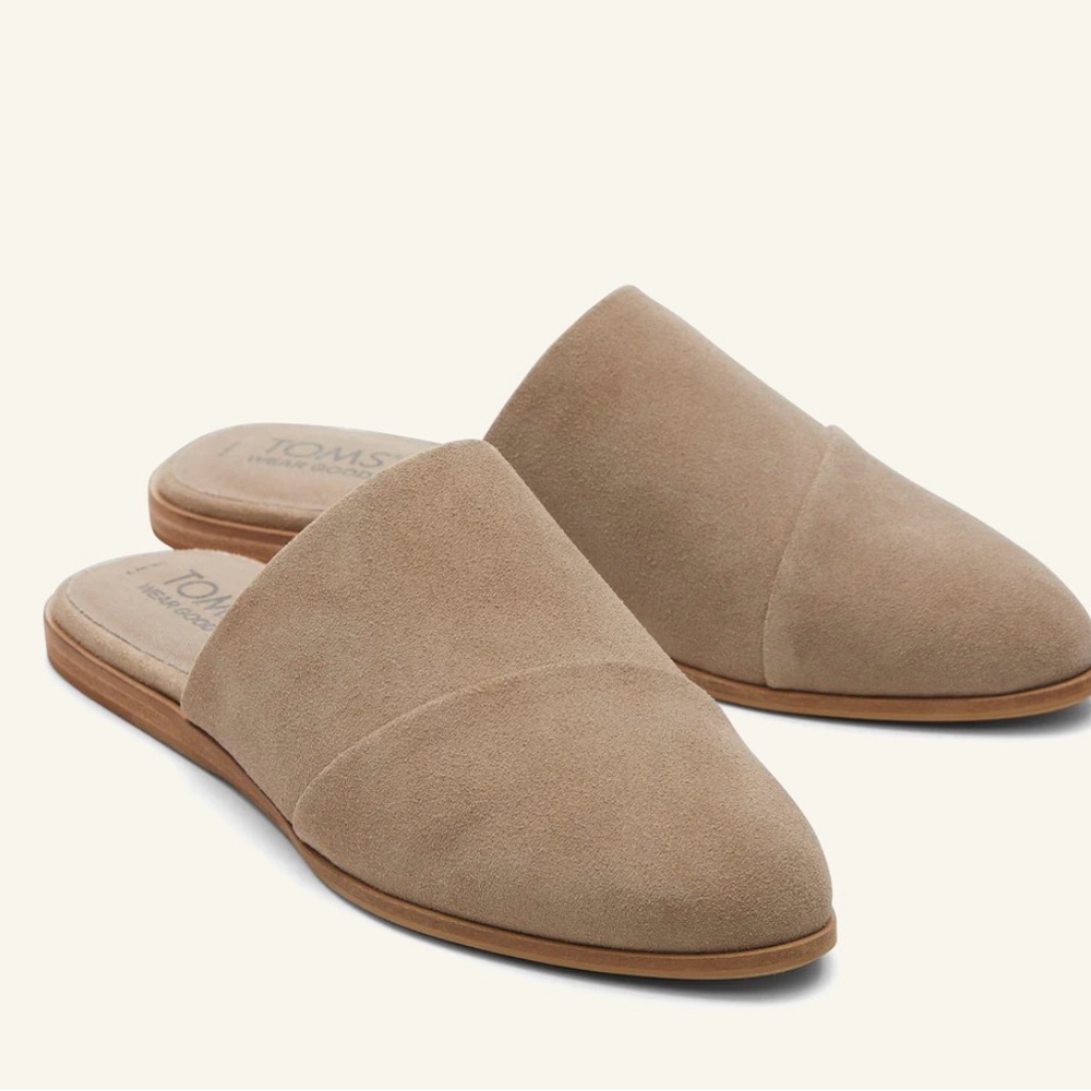 TOMS Women's Tan Suede Mules